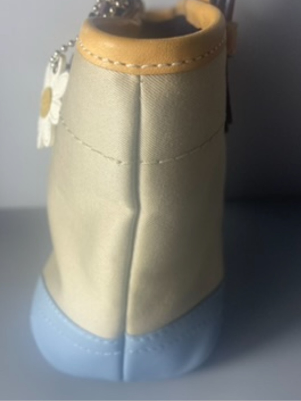 COACH Vintage Soho Hampton Mini Daisy Tote w/COA - Picture 10 of 12